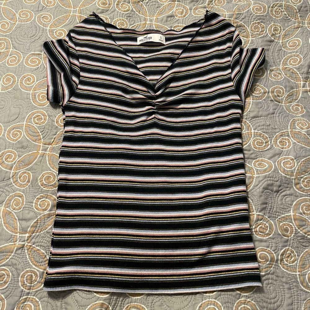 Hollister V neck